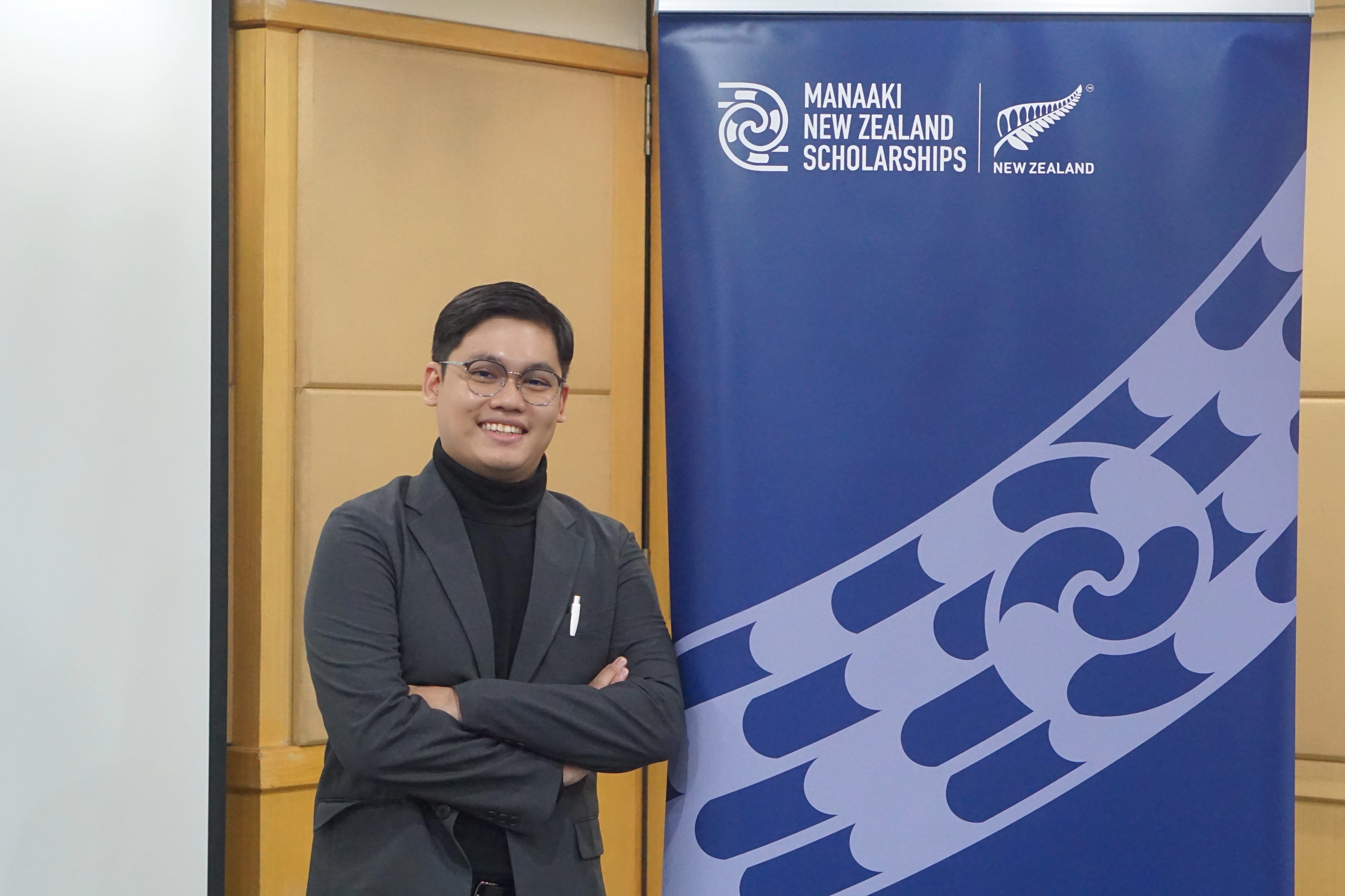 Nguyễn Trần Bá Toàn: Từ Nhân Văn đến New Zealand