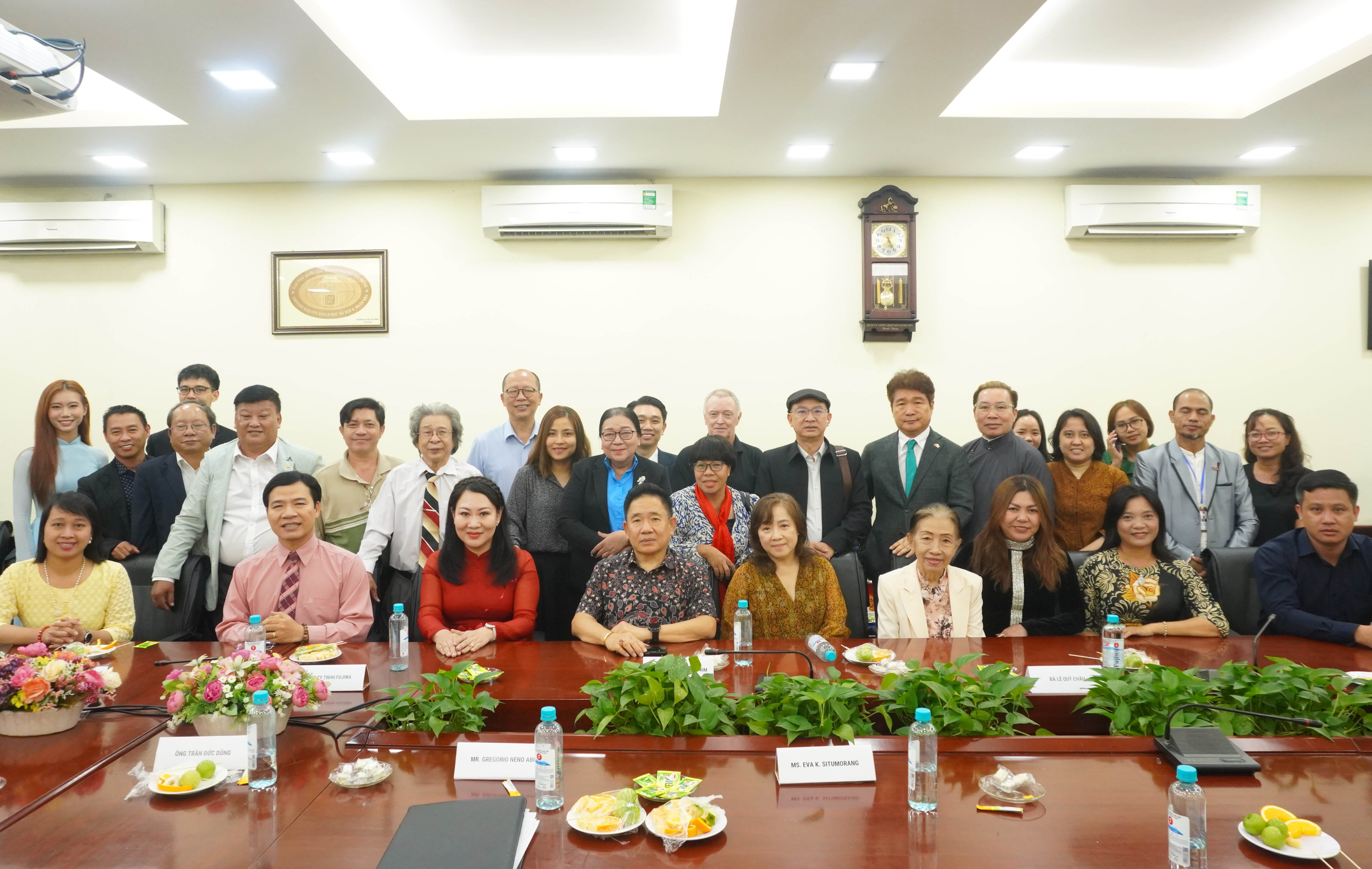 Tọa đàm quốc tế “Khai thác hiệu quả nguồn lực của các gia đình đa văn hoá ở TP. Hồ Chí Minh”