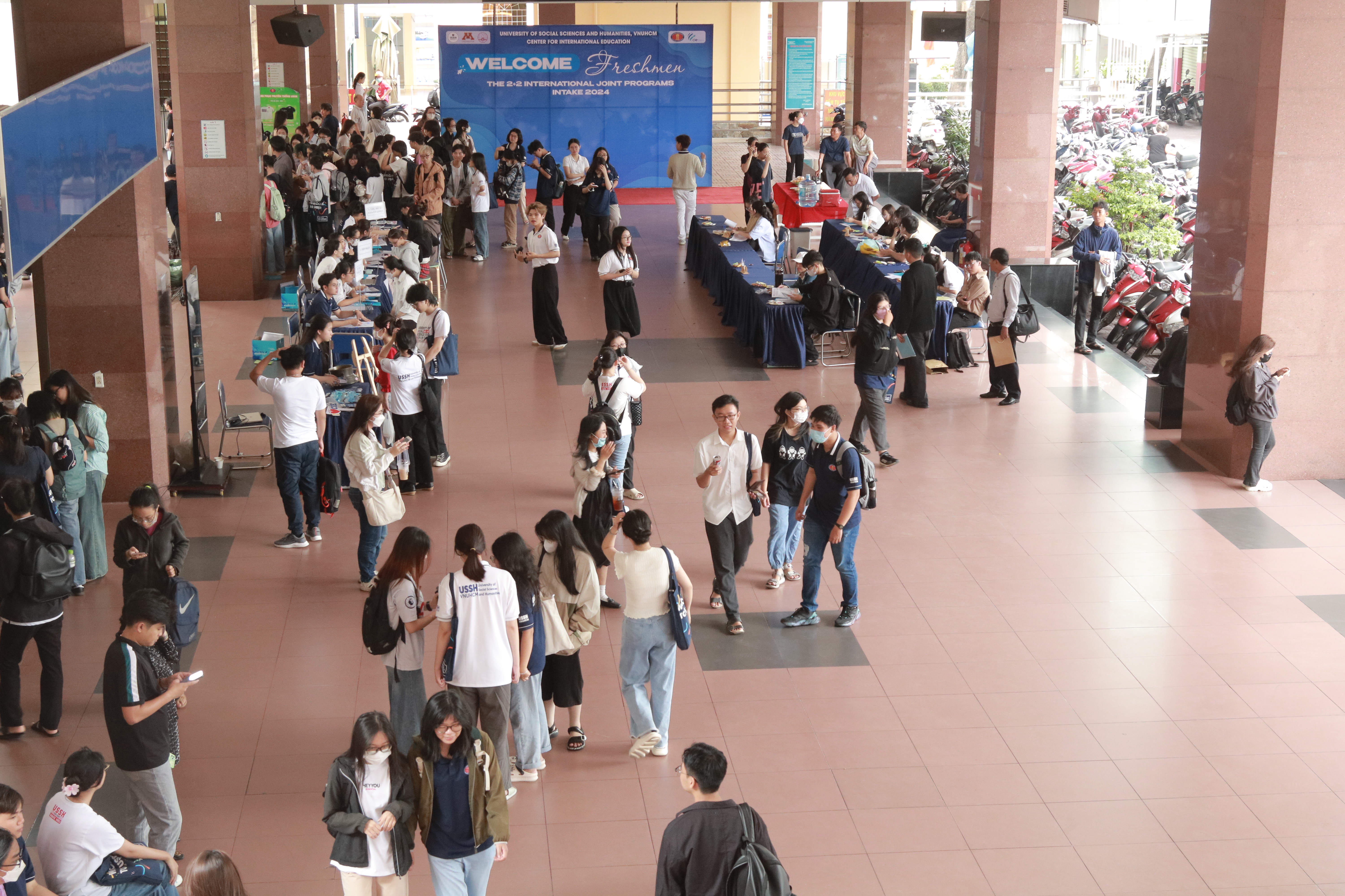 Tổ chức nhập học cho các thí sinh trúng tuyển Chương trình Liên kết Quốc tế 2+2