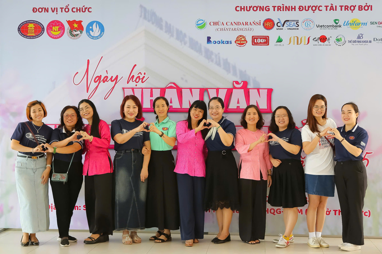 Rộn ràng Ngày hội Nhân văn kết nối và lan tỏa