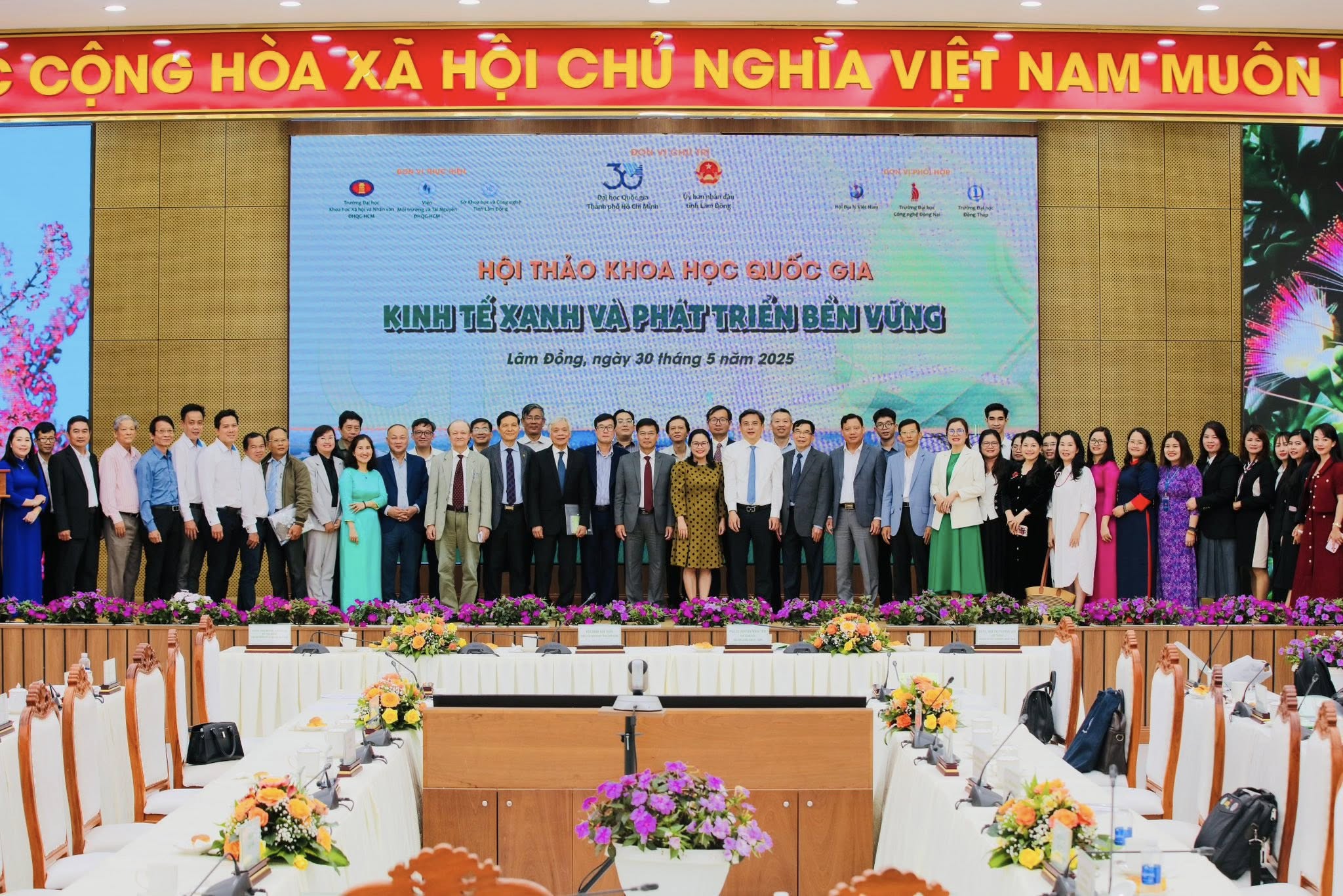 Khoa học liên ngành đồng hành cùng địa phương kiến tạo mô hình phát triển xanh và bền vững