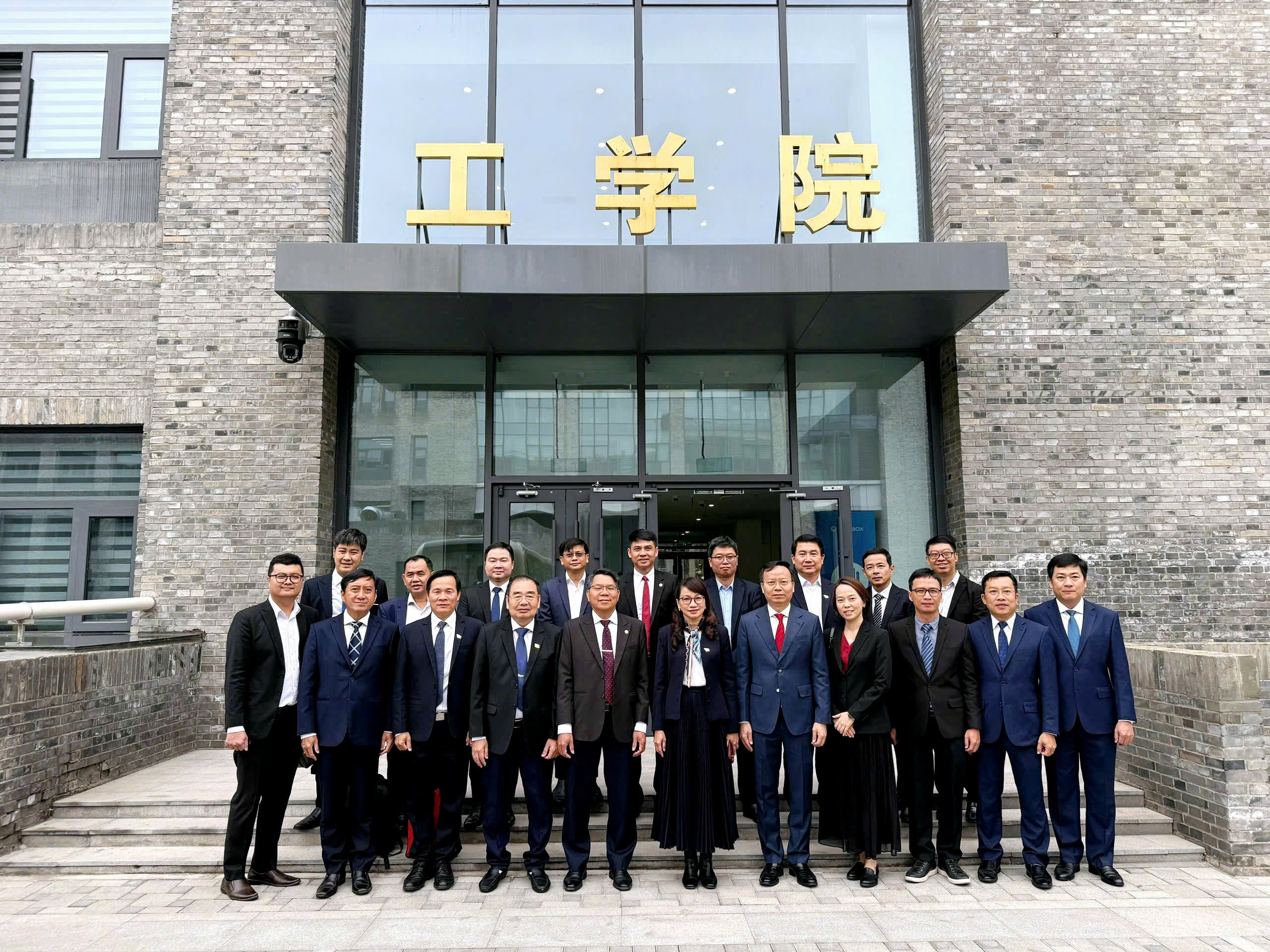 Kết nối quốc tế: ĐHQG-HCM và Đại học Bắc Kinh đẩy mạnh hợp tác chiến lược toàn diện