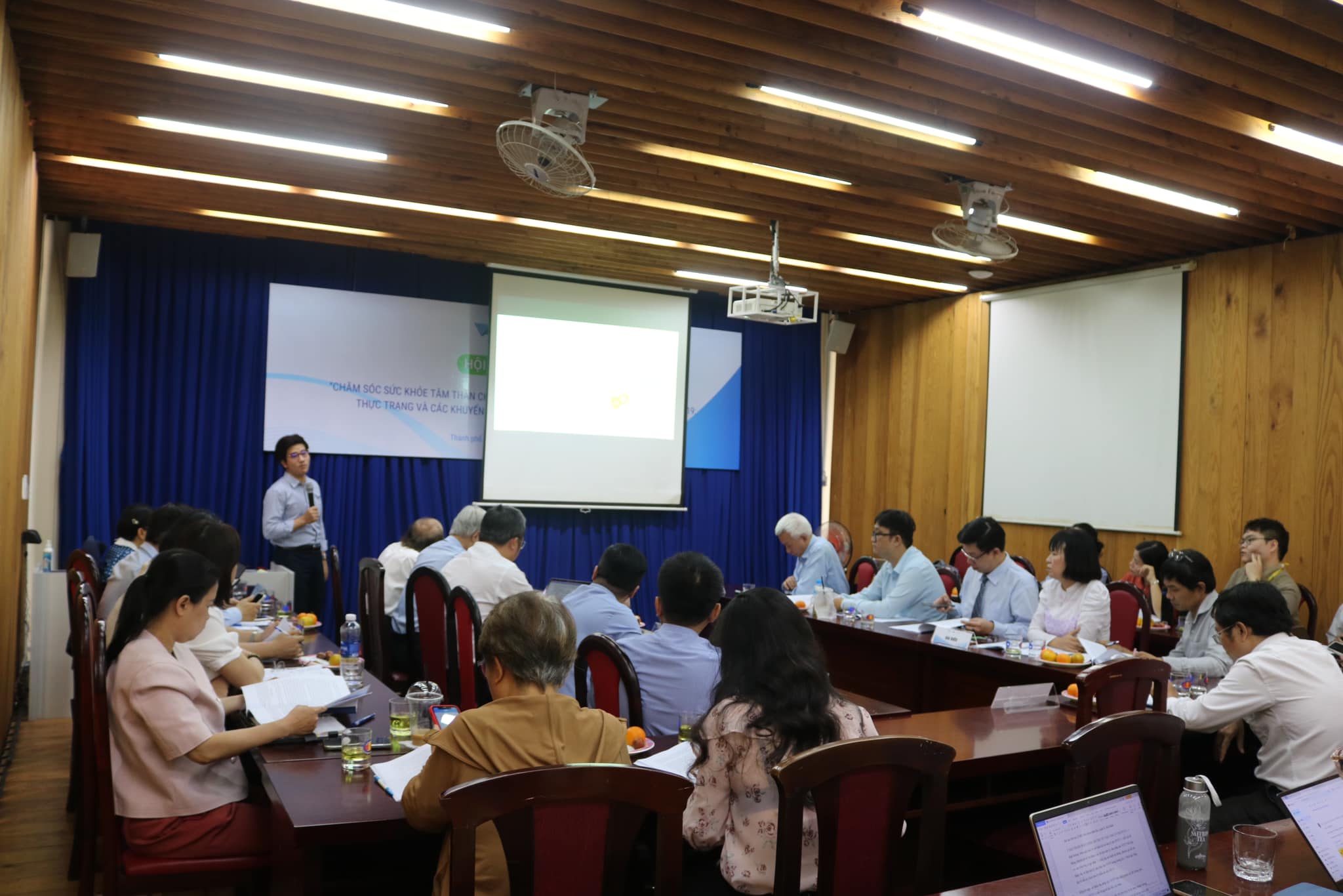 Sau COVID-19: Nhiều bác sĩ cần được chăm sóc sức khỏe tinh thần