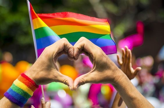 Bước qua ranh giới những định kiến về LGBT: Hạnh phúc khi được là chính mình!