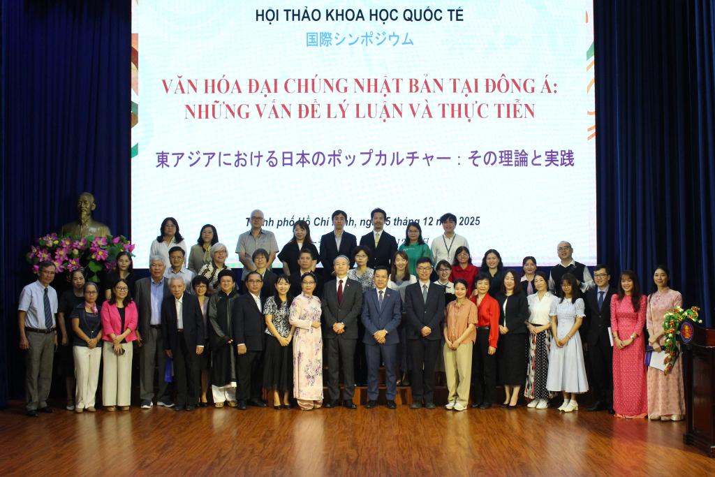 Hội thảo tại hội trường Văn Khoa, cơ sở Sài Gòn quy tụ nhiều nhà nghiên cứu trong lĩnh vực Nhật Bản học - Ảnh: NGUYỆT NGÂN