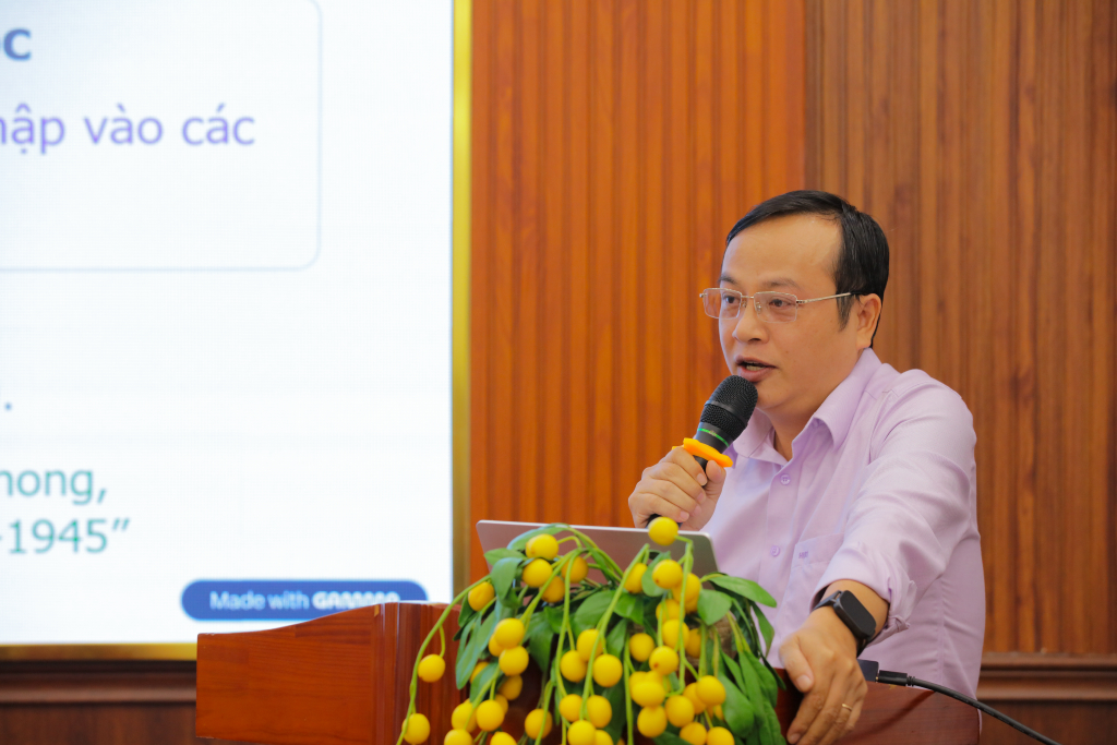 TS. Mai Quốc Dũng khẳng định “Thanh niên Tiền Phong” không chỉ là một phong trào quần chúng mà còn là một tổ chức cách mạng đặc biệt - Ảnh: LÝ NGUYÊN