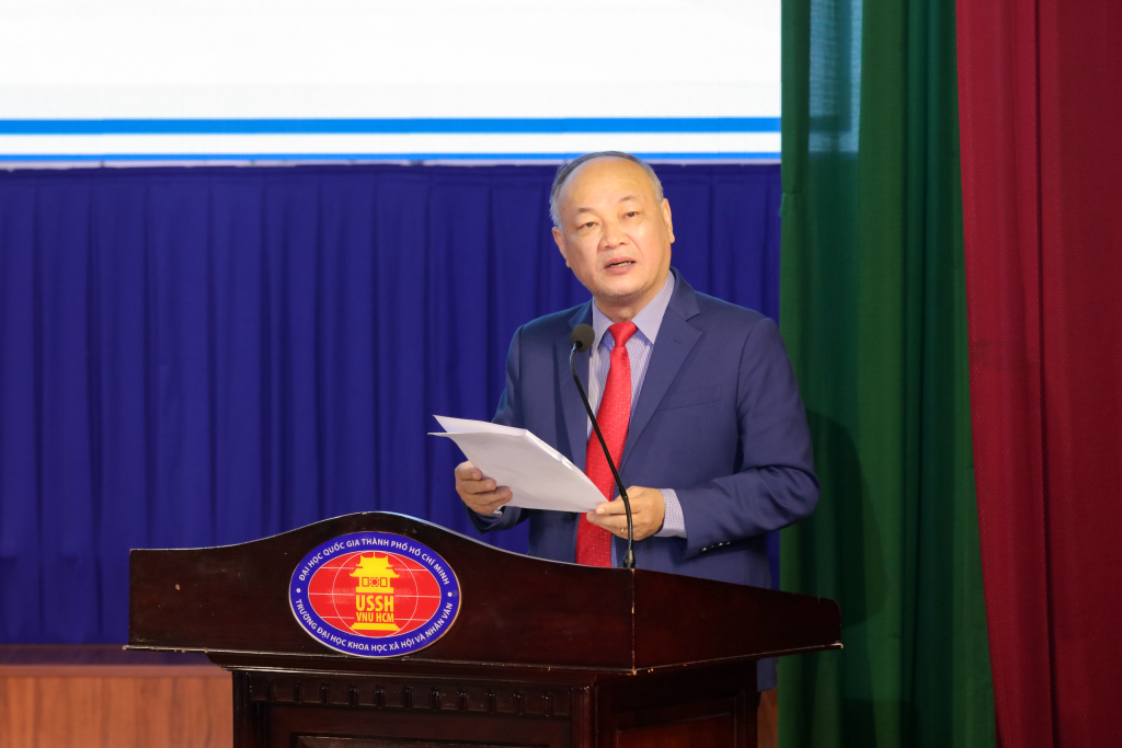 TS. Phan Thanh Định nhấn mạnh, cuộc thi là cầu nối văn hóa quan trọng và mở ra cơ hội học tập cho sinh viên - Ảnh: LÝ NGUYÊN