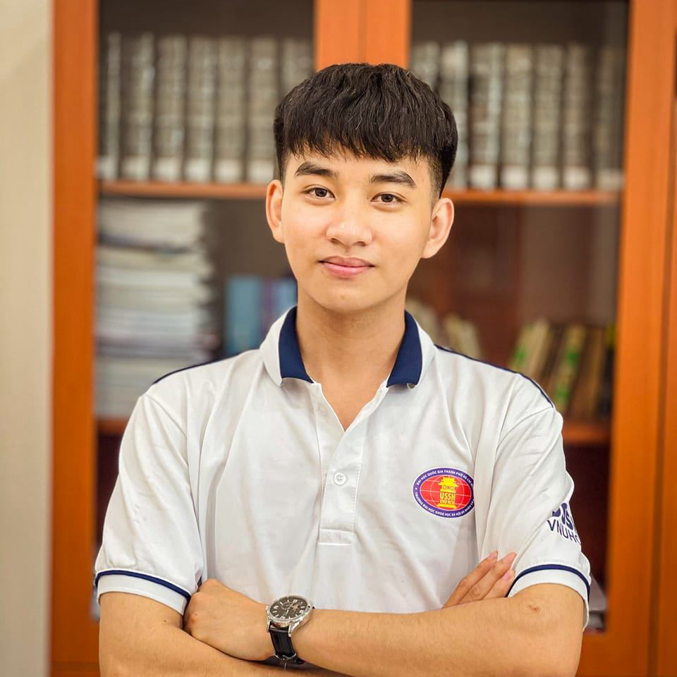 Bạn Vũ Trường Huy (sinh viên khoa Ngữ văn Pháp, song ngành Quan hệ quốc tế) - Ảnh: NVCC
